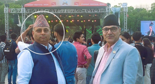सार्वजनिक लेखासमिति सभापति ऋषिकेश पोखरेलका स्वकीय सचिव पक्राउ