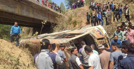 सल्यान बस दुर्घटना: गम्भीर घाइते एकको मृत्यु