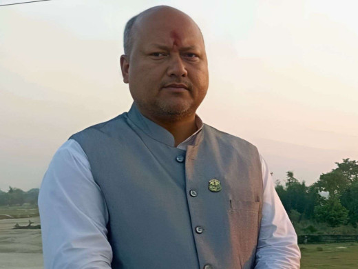 मधेसः गाउँपालिकामा हारेका सतिशलाई जनमतमा लागेपछि फापेको राजनीति  