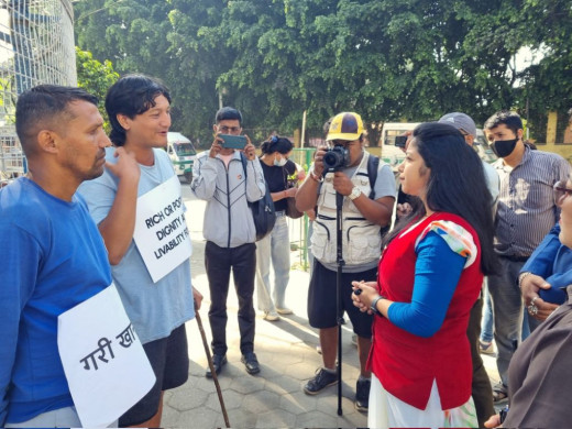 उपमेयर डंगोलले भेटिन् आन्दोलनरत ईःसहित युवालाई