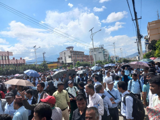 शिक्षक आन्दोलन : वार्ताका लागि सरकारले माग्यो समय