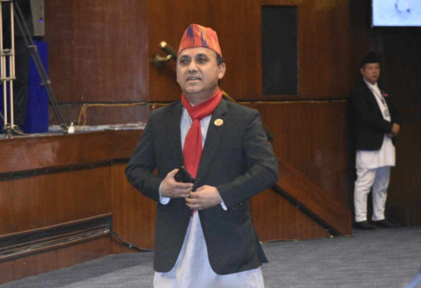 प्रचण्डलाई विश्वप्रकाशको जवाफ कांग्रेसले आफ्नो डकुमेन्ट कम्युनिष्ट पार्टीलाई सोधेर लेख्दैन