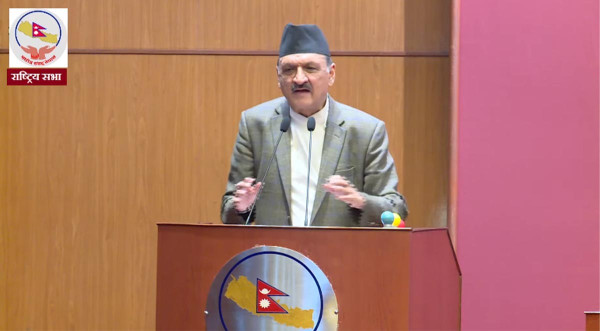 ऋणलाई उत्पादनशील क्षेत्रमा लगानी गर्न सरकार सचेत छ : अर्थमन्त्री महत