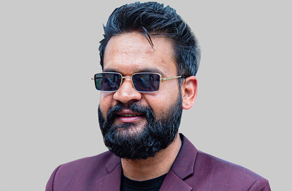 कान्समा सहभागी हुन फ्रान्स गए बालेन