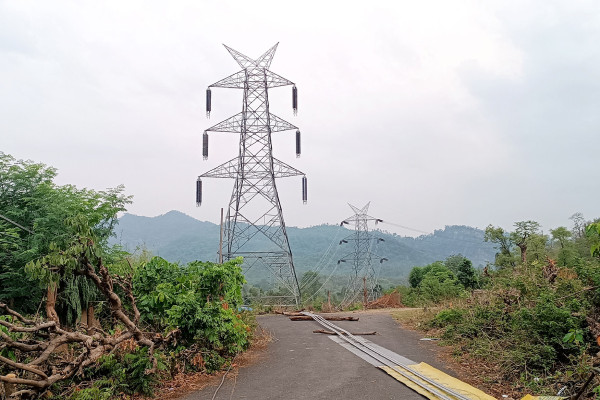 काठमाडौंलाई विद्युत् सप्लाइ गर्ने मुख्य प्रसारण लाइन अवरुद्ध
