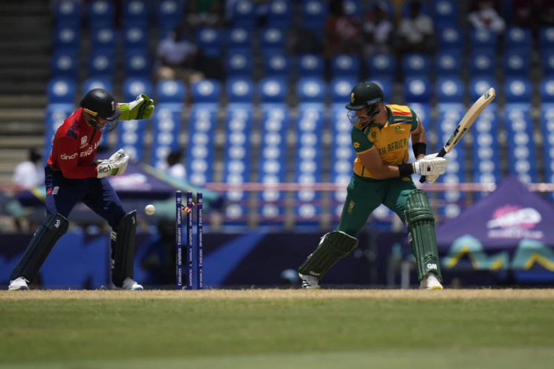 टी२० विश्वकप: दक्षिण अफ्रिकासँग हार्‍यो साविक विजेता इङ्ल्यान्ड