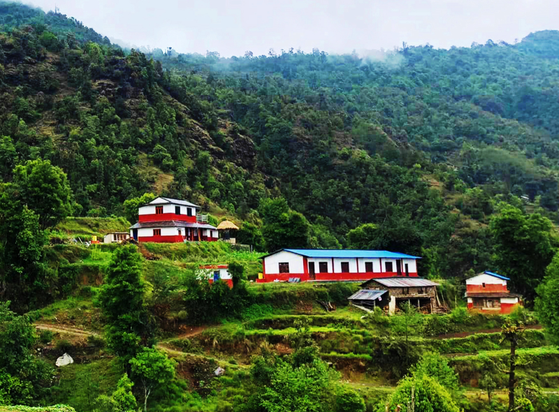 वर्षाले सडक बन्द भएपछि सुनसान बने बागलुङका होमस्टे