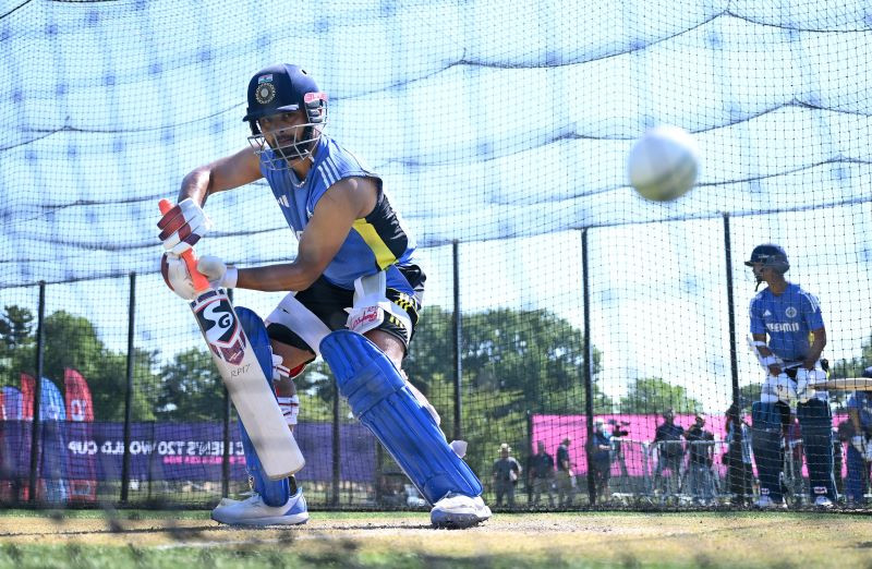 भारत र आयरल्याण्ड भिड्दै