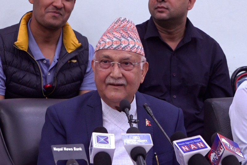 ओलीको टिप्पणी : मेयर बालेनको व्यवहार असभ्य