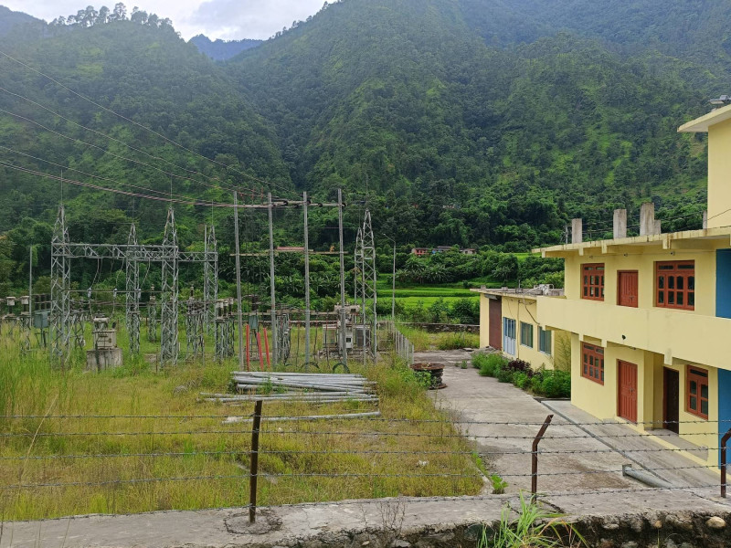 अझै सञ्चालनमा आएन रातोढुुङ्गा सबस्टेशन