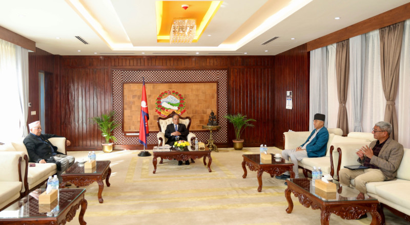 बालुवाटारमा शीर्ष नेताबीच जुटेन सहमति, भोलि बिहान प्रचण्ड, ओली र देउवाले छलफल गर्ने