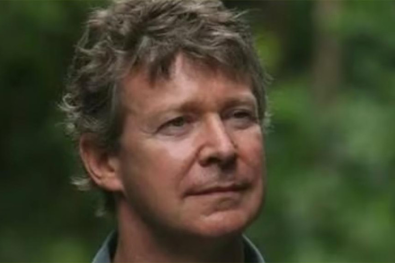 कुकुरलाई बलात्कार गरी मारेको अभियोगमा जीववैज्ञानिकलाई २४९ वर्षको जेल सजाय