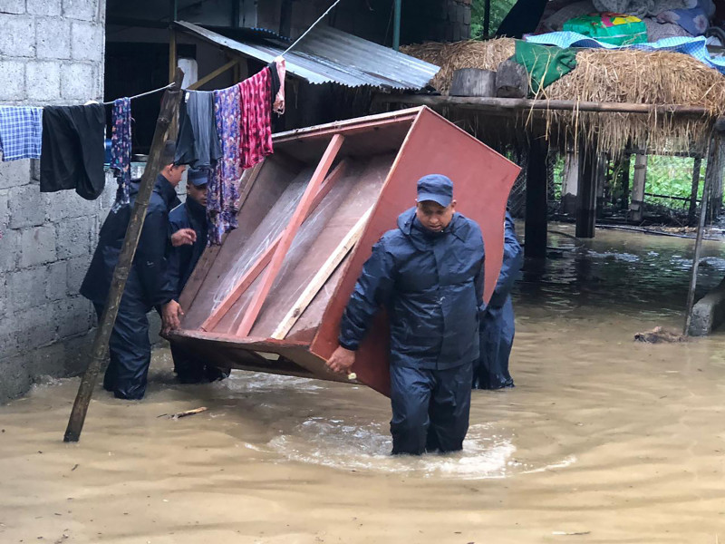 बाँकेको राप्ती नदीमा बाढी, स्थानीयलाई सुरक्षित स्थानतर्फ सारियो