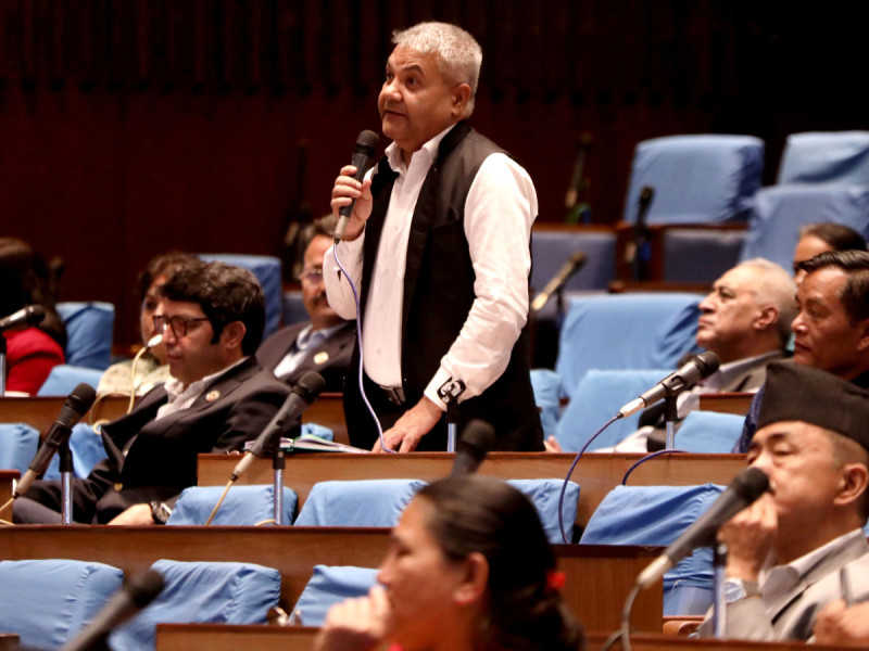 संसद्मा गोकुल बास्कोटाको आक्रोशः किसानलाई हेप्नी! 