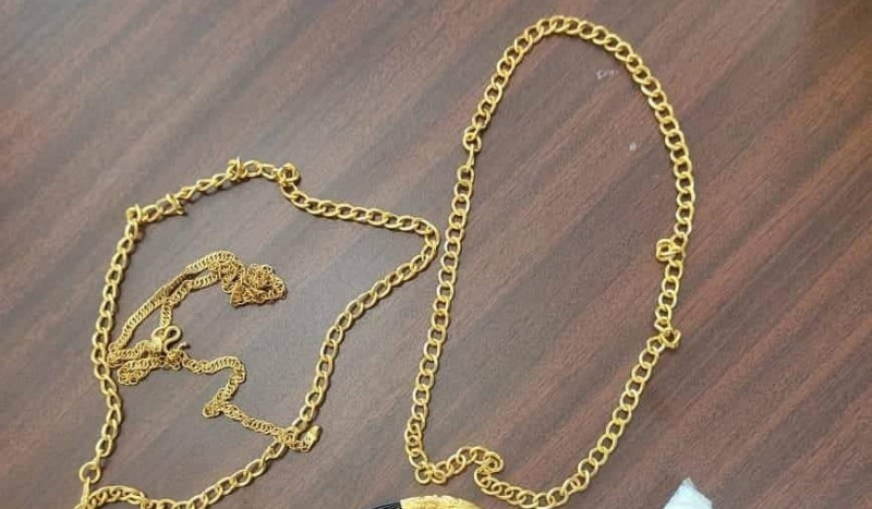 मलद्वारमा लुकाएर सुन तस्करी गर्ने तीनजना पक्राउ