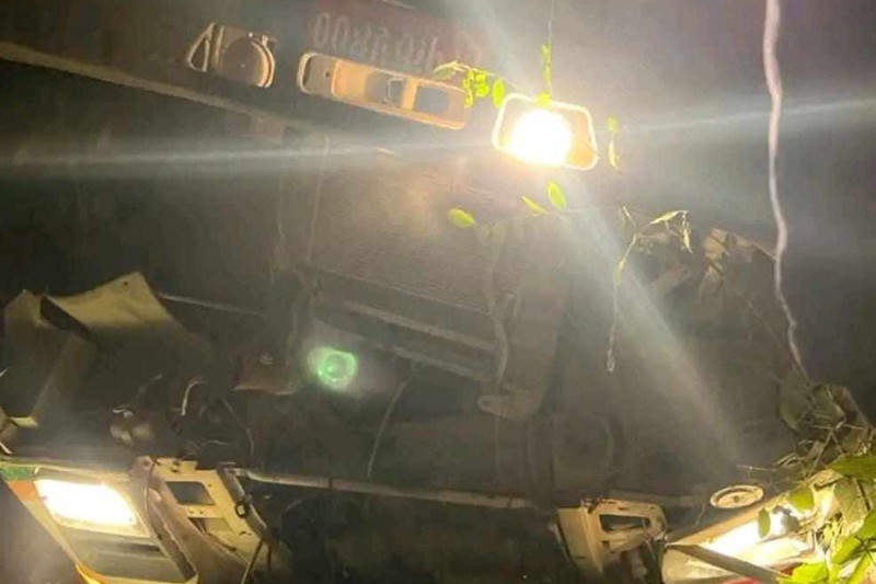 गुल्मीमा टिपर दुर्घटना हुँदा चालकको मृत्यु