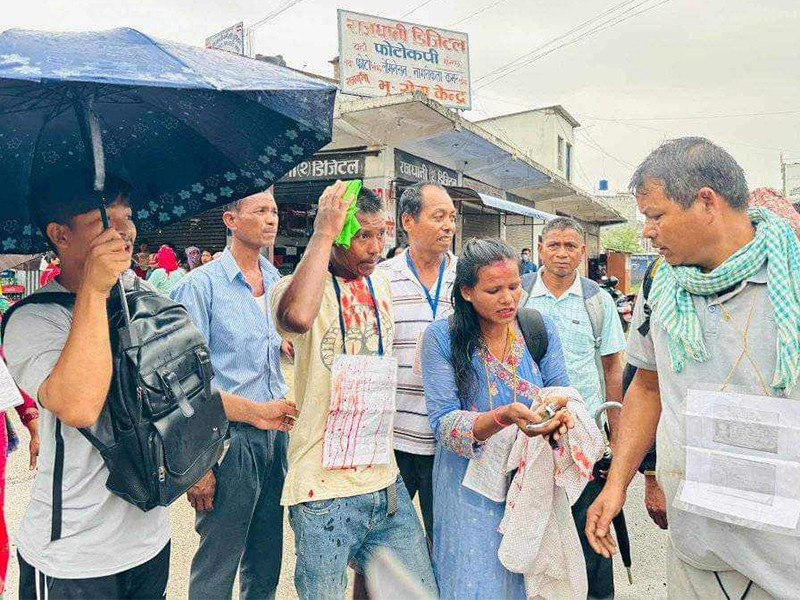 दाङमा प्रहरी र गुठी पीडितबीच झडप, ४ जना घाइते  
