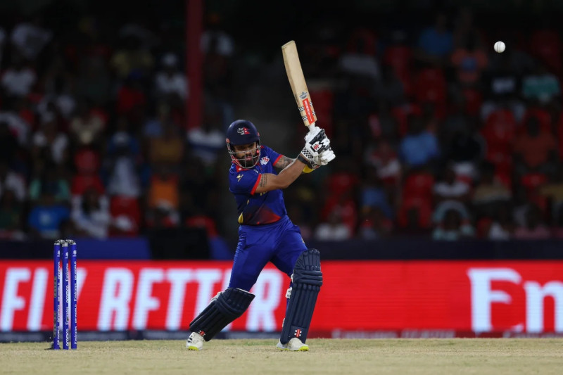 एकै ओभरमा नेपालले गुमायो दोस्रो विकेट