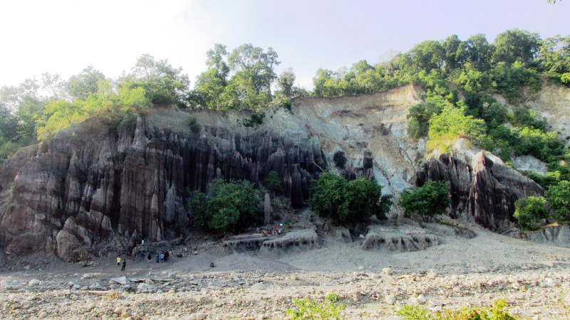 लिङ्गेश्वर धाम जोखिममा