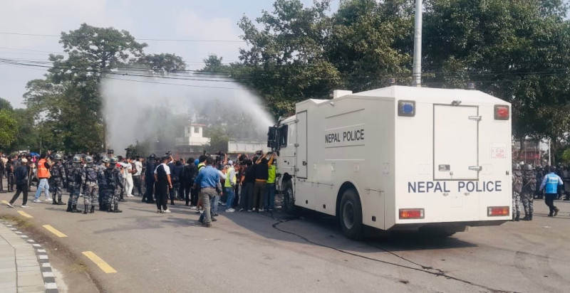 रवि लामिछानेको समर्थनमा नाराबाजीमा उत्रिएका ७ जना पक्राउ