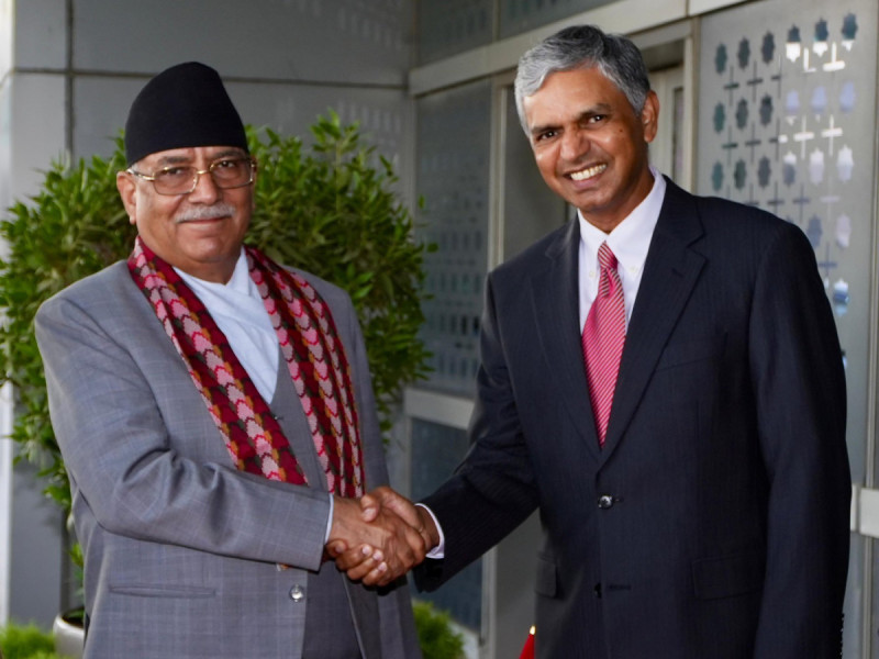 नयाँ दिल्ली पुगे प्रधानमन्त्री प्रचण्ड 