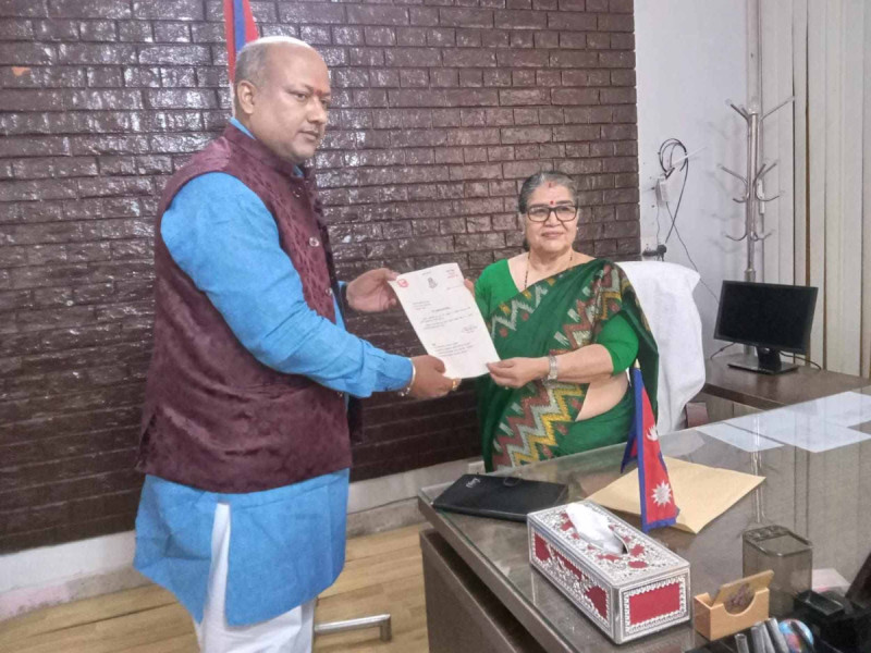 मधेस प्रदेशको मुख्यमन्त्रीमा सतिशकुमार सिंह नियुक्त 