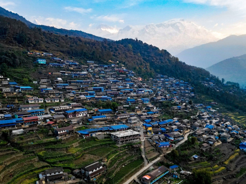 मनै लोभ्याउने गन्तव्यः यता हेर्‍यो सिक्लेस, उता हेर्‍यो ताङतिङ