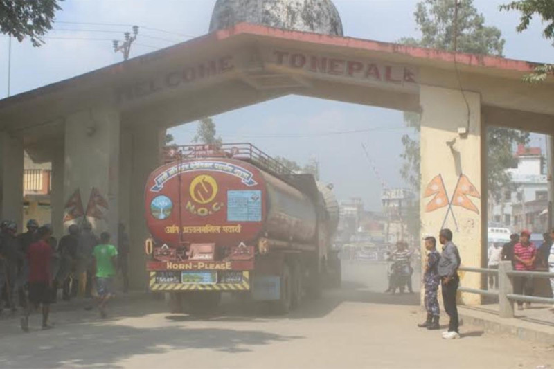 भारतसँग सिमाना जोडिएका पर्साका नाका बन्द