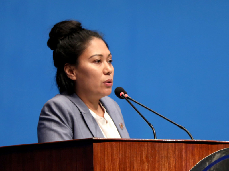 प्रधानमन्त्रीको कार्यक्षमतामा रास्वपा सांसद श्रेष्ठले उठाइन् प्रश्न