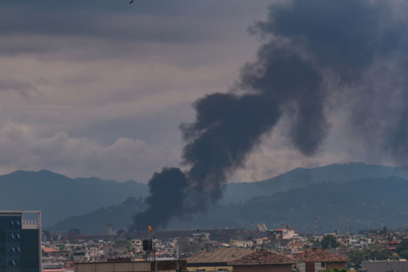 पोखराका लागि उड्ने बित्तिकै खस्यो सौर्य एअरलाइन्सको जहाज [अपडेट]