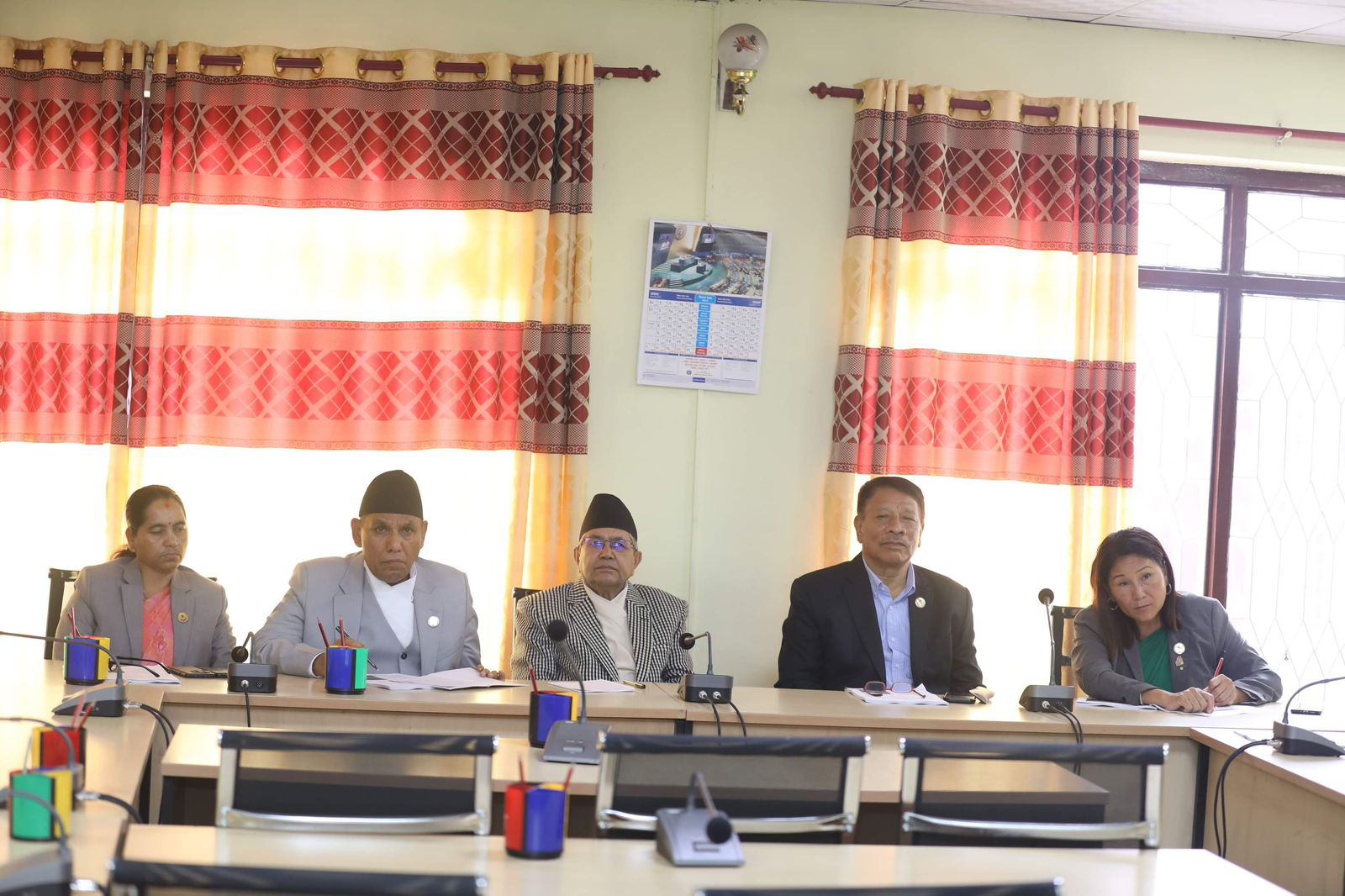 संसद् भवनको निर्माणमा ढिलाई: सभामुख घिमिरेले गरे उपप्रधानसहित अधिकारीहरूसँग छलफल