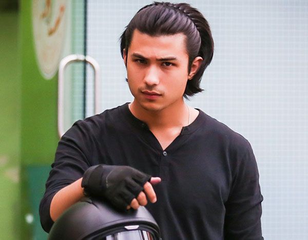 अभिनेता अनमोल केसी रिहा