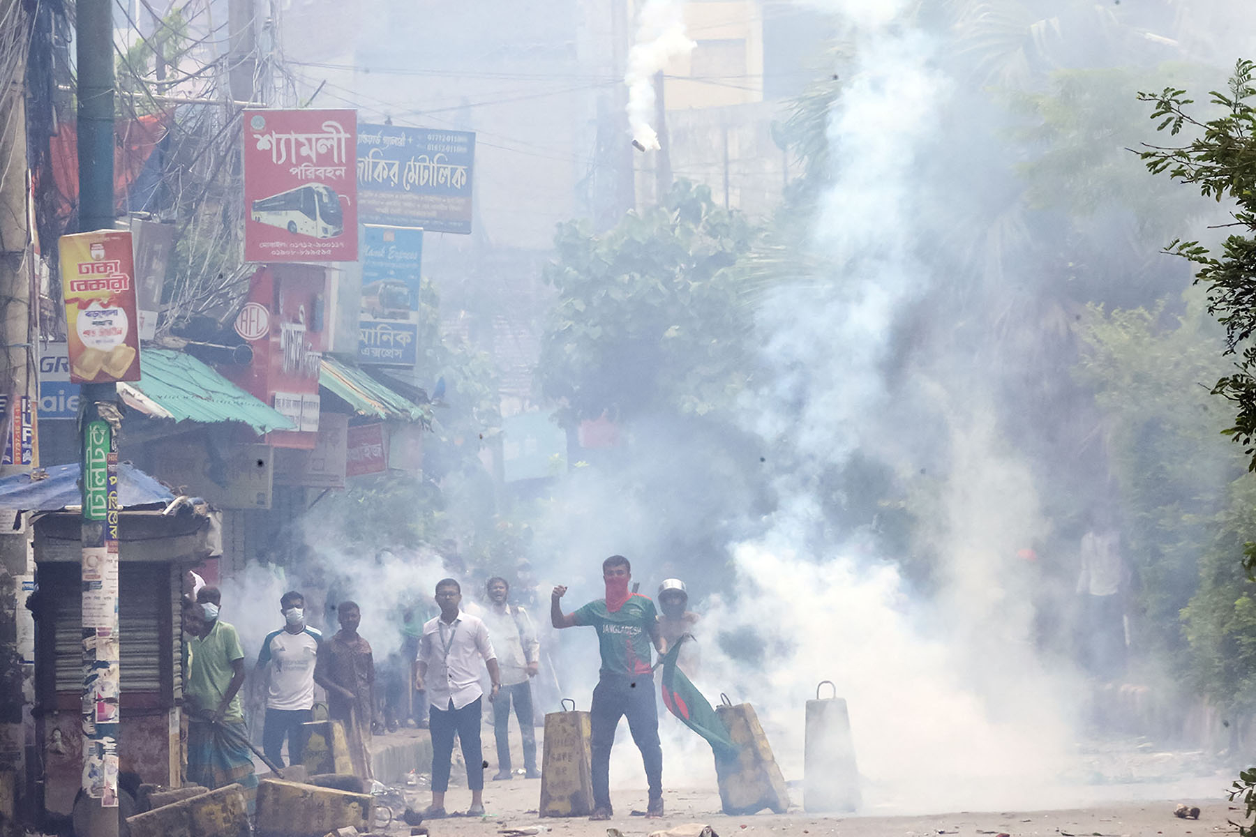 बङ्गलादेशमा रहेका नेपालीलाई दूतावासको अनुरोधः अधिकतम सतर्कता अपनाउनू