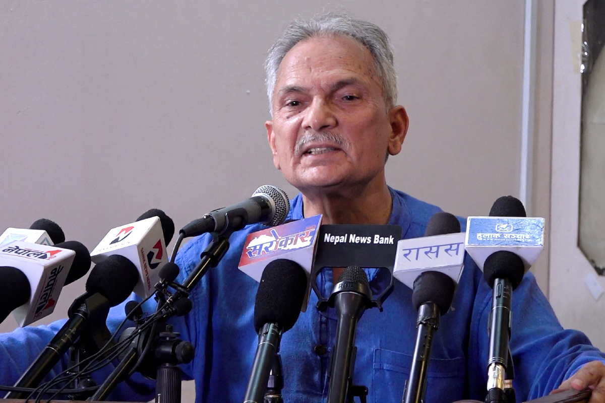 संविधान अपुरो हुनुमा माओवादी सरकार जिम्मेवार : भट्टराई