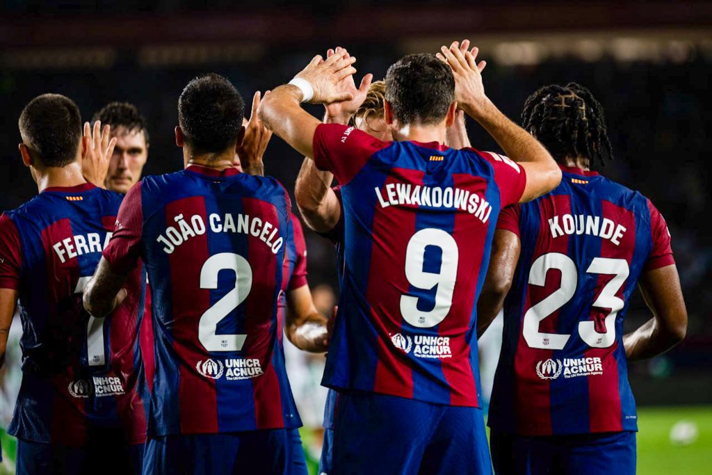 ला लिगामा बार्सिलोनाको सानदार जित