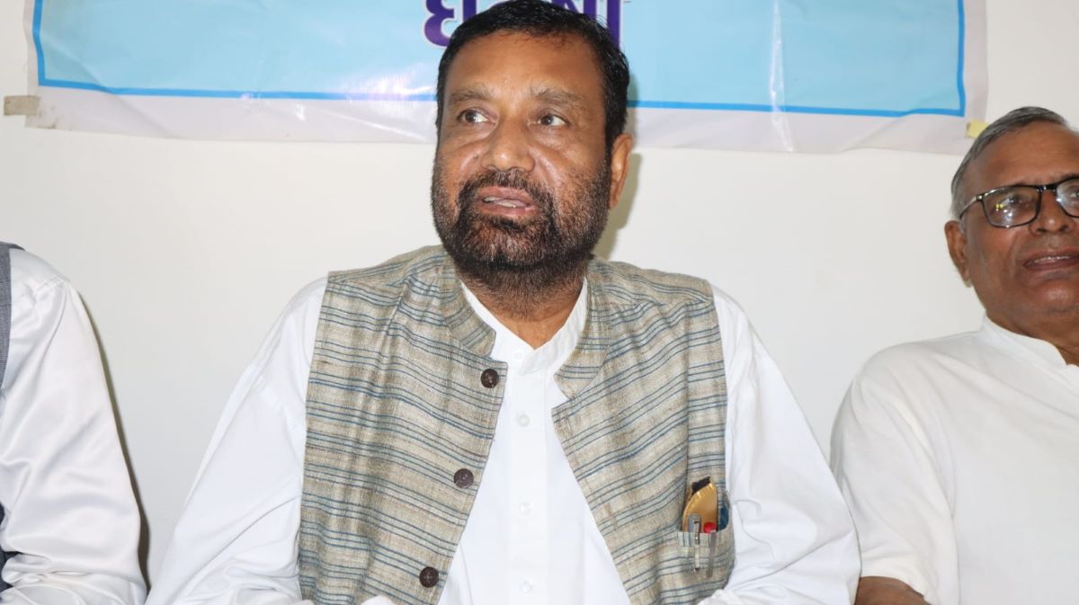 गणतन्त्रलाई बलियो बनाउन एमालेसँग सहकार्य गरेका हौँः विमलेन्द्र निधि 