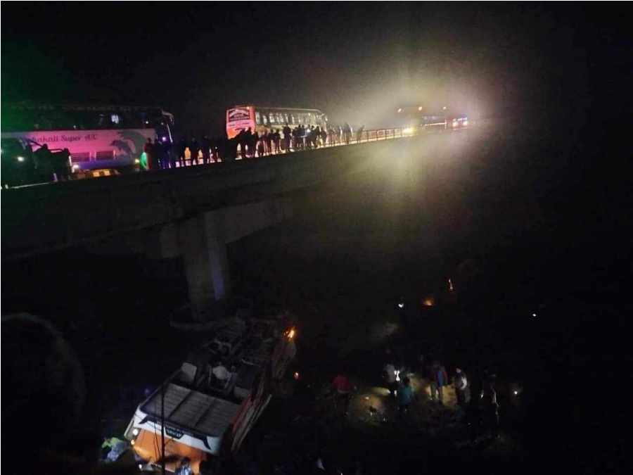 १२ जनाको ज्यान जानेगरि दाङमा भएको बस दुर्घटनाको कारण तीव्र गति