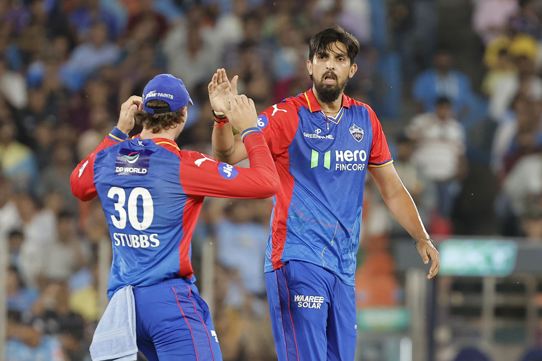 दिल्लीसँग गुजरातको लज्जास्पद हार