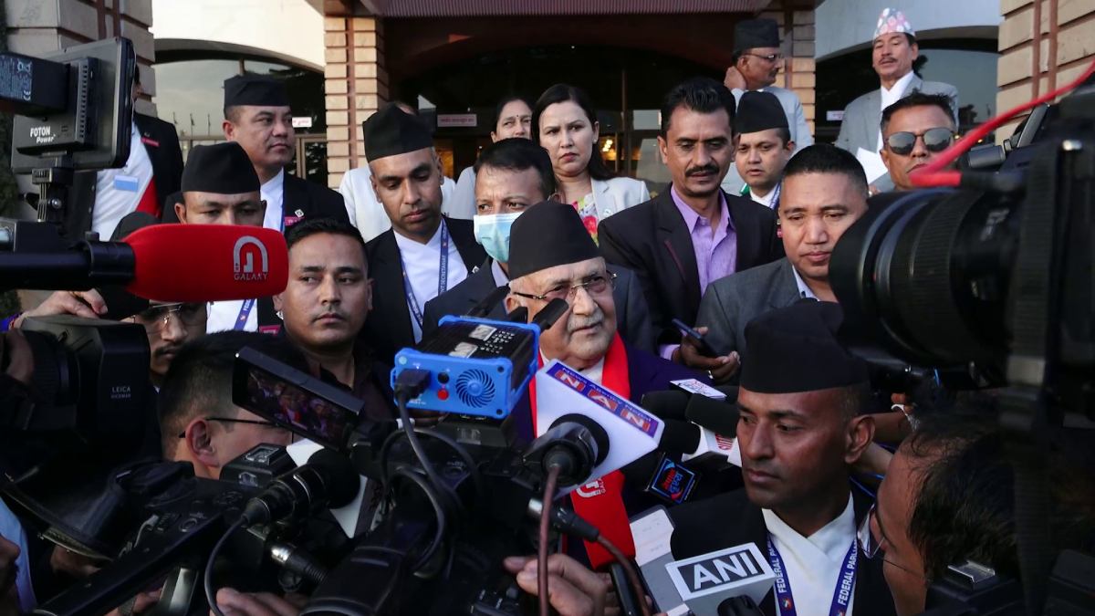 पीडित केन्द्रमा राखेर शान्ति प्रक्रिया छिटो टुङ्ग्याउनु पर्छ : ओली