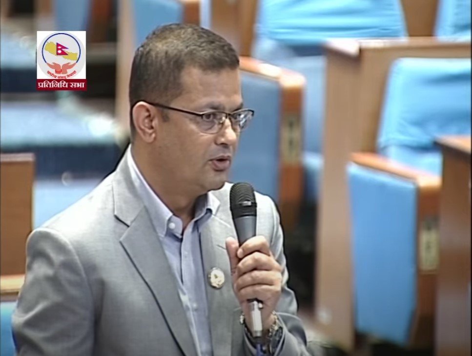 सरकारले इजरायलमा रहेका नेपालीको उद्धार गर्न ढिलाइ गर्न हुँदैन : सांसद गिरी