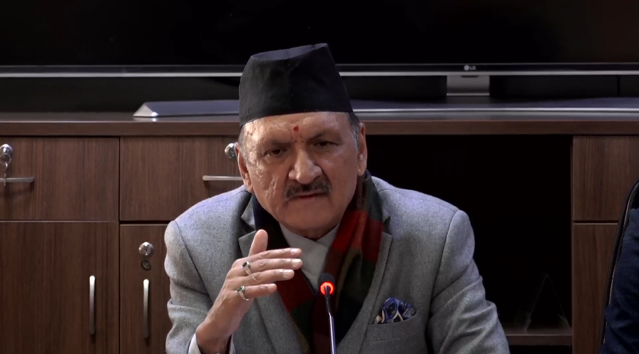 बाहिर प्रचार भएजस्तो होइन, प्रधानमन्त्रीसँग मेरो सम्बन्ध राम्रो छ: अर्थमन्त्री 