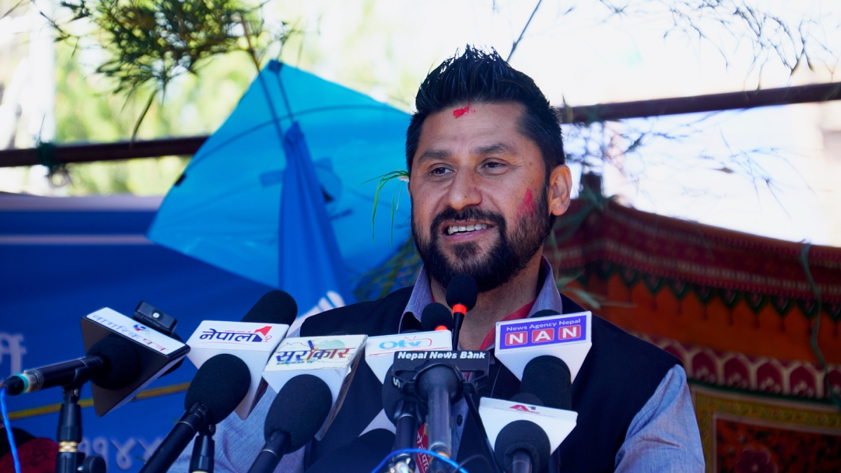 नेताले क्विन्टलका क्विन्टल सुन ल्याउन द्वन्द्वपीडितले आफन्त गुमाएका होइनन् : रवि लामिछाने 