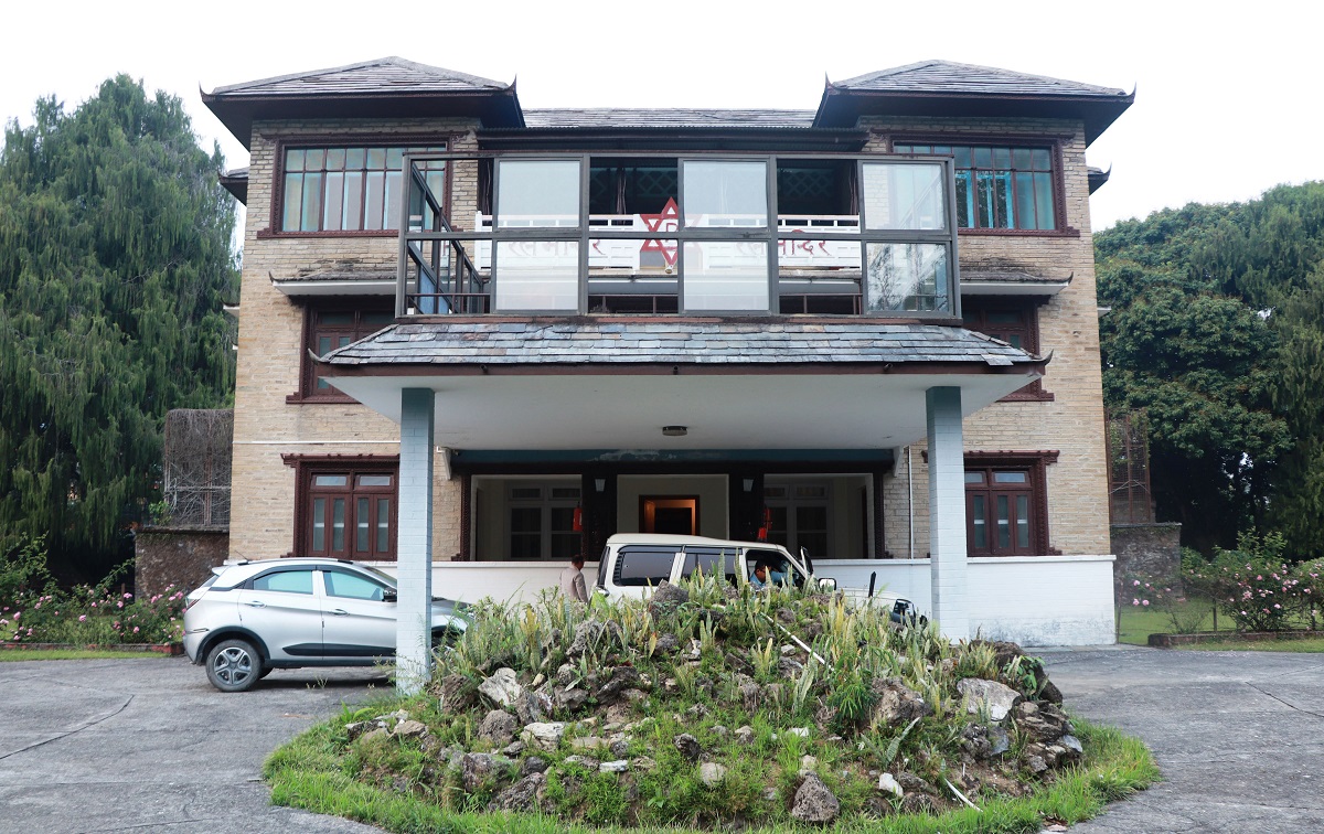 टिकट महँगो भएपछि रत्न मन्दिर छिरेनन् विदेशी