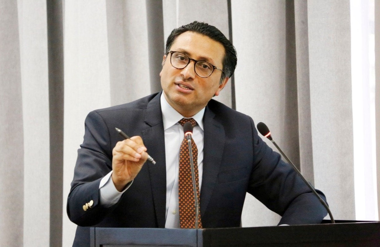 अर्थतन्त्रको सुधार झारफुकले पुग्दैन, सर्जरी नै गर्नुपर्छ : डा स्वर्णिम वाग्ले