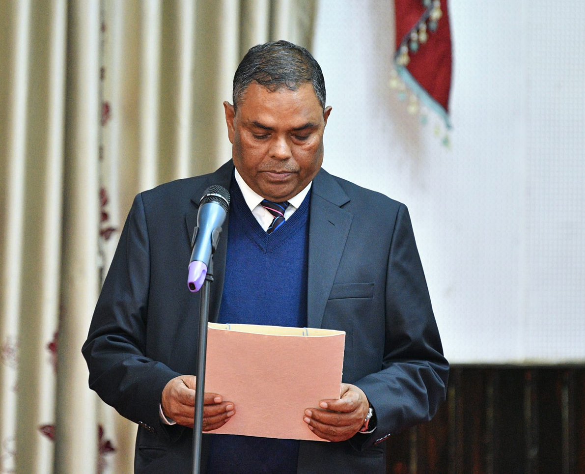 प्रचण्डको मन्त्रिपरिषद्‌मा उपप्रधानमन्त्री चार, वरीयतामा उपेन्द्रभन्दा रवि अगाडि