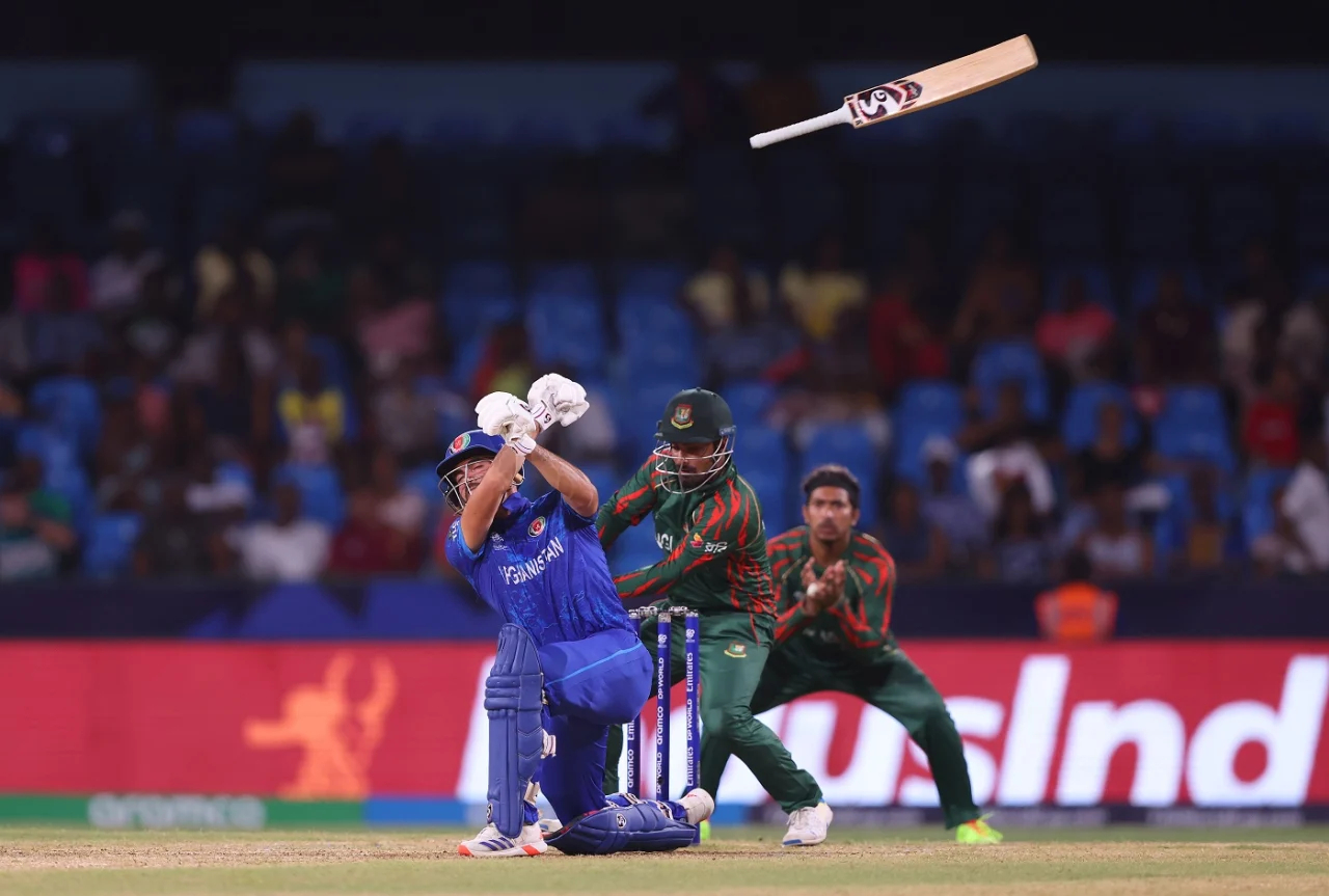 टी२० विश्वकप: बंगलादेशलाई हराउँदै अफगानिस्तान सेमिफाइनलमा 