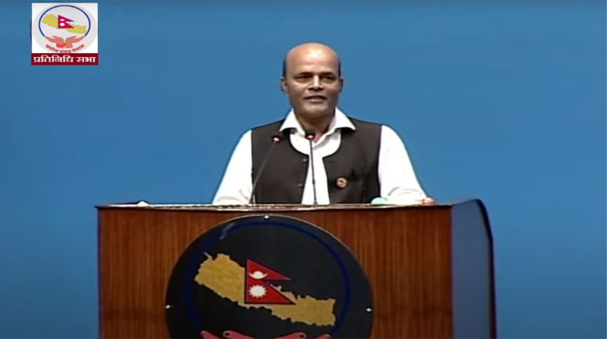 जनता राज्यको प्राथमिकतामा नपरेको सांसद सिंहको गुनासो : भीआईपी परम्परा अन्त्य गर्न माग