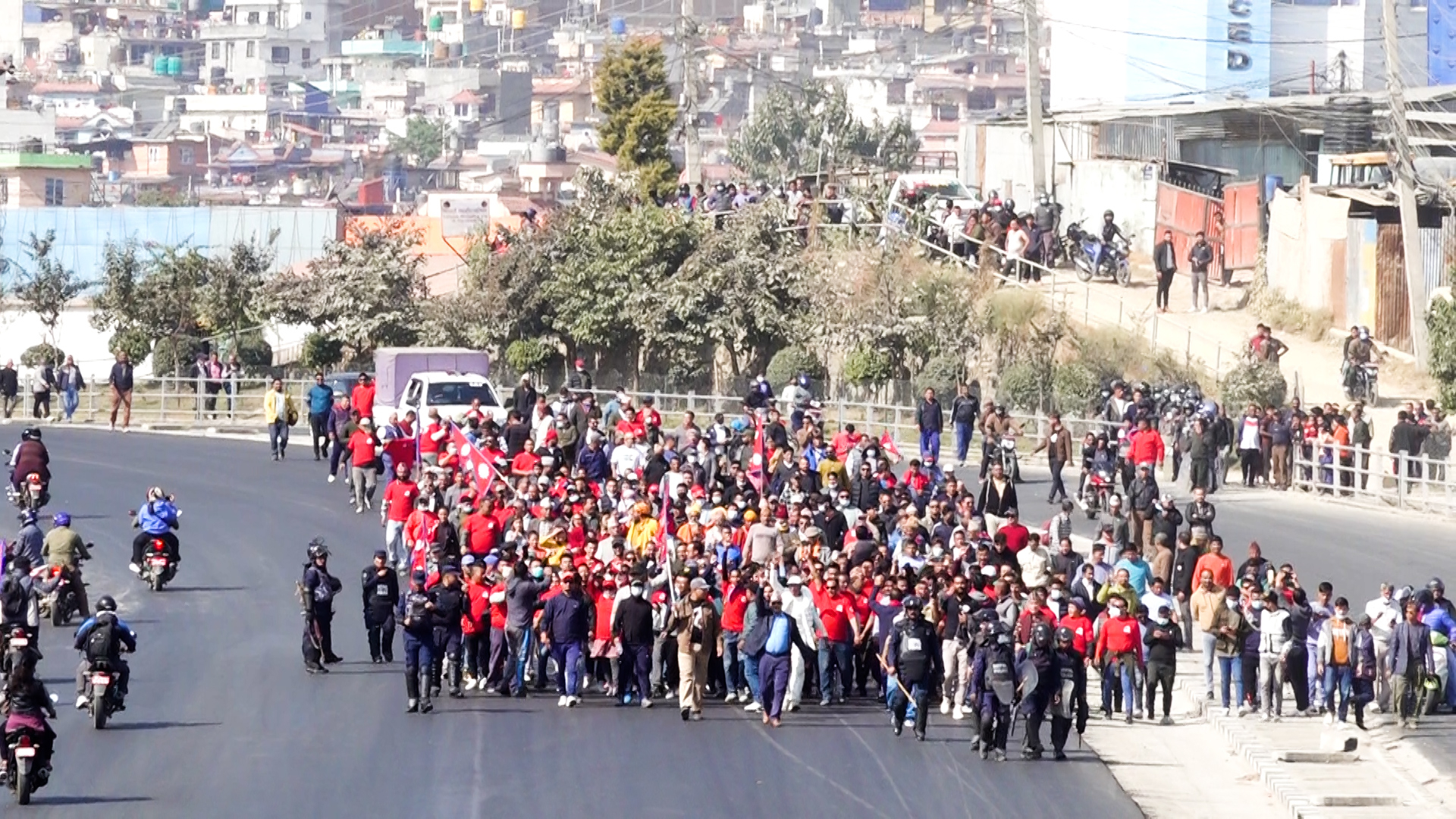 राजावादीहरूको आवाज मत्थर पार्न सरकारले के गर्नुपर्ला?