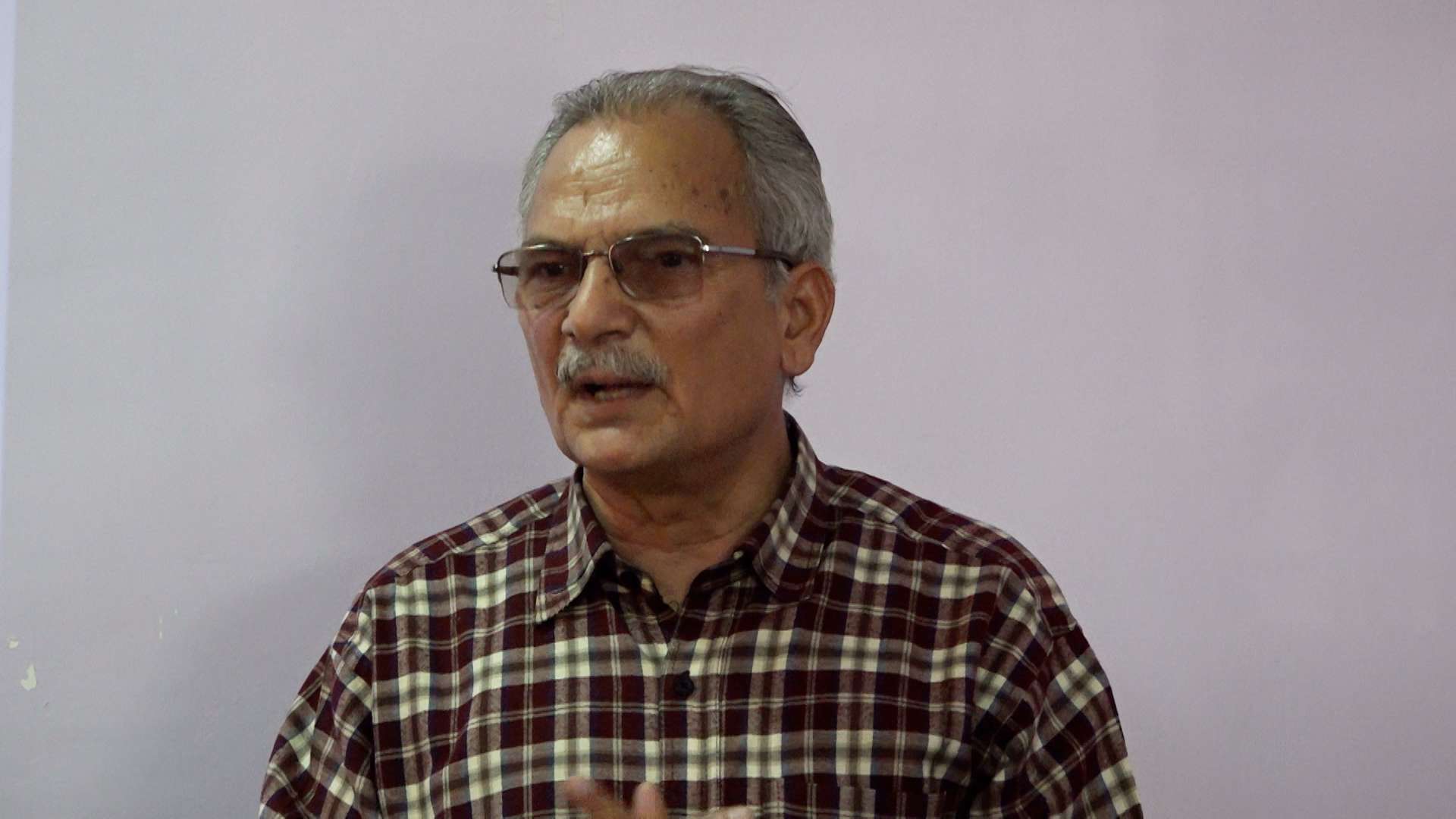 लगानी सम्मेलनले मध्यमस्तरका व्यवसायलाई पनि समेट्नुपर्छ: डा.बाबुराम भट्टराई