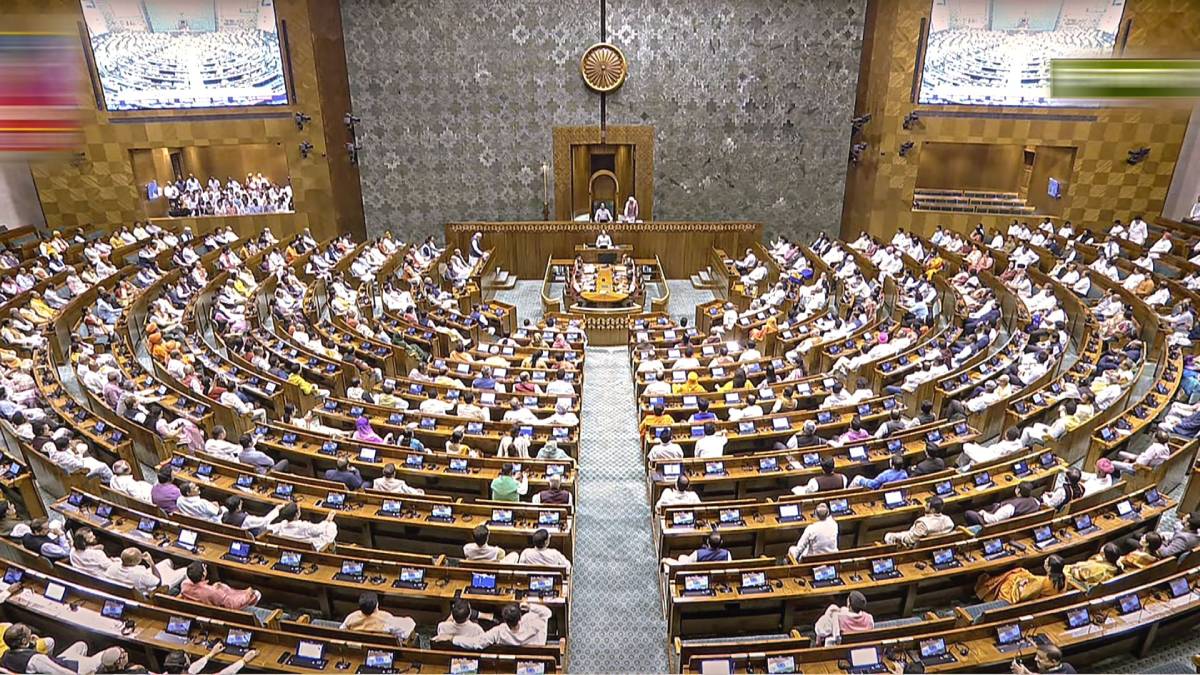 भारतमा निलम्बित सांसदको संख्या १४१ पुग्यो [अपडेट]